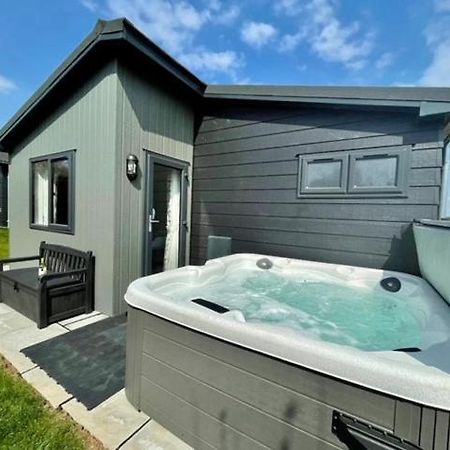 Penally *Luxury Holiday Home With Hot Tub Close To Beach* מראה חיצוני תמונה