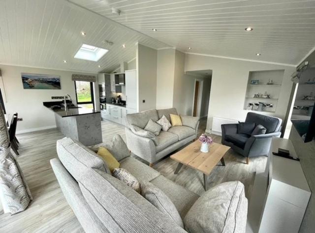 Penally *Luxury Holiday Home With Hot Tub Close To Beach* מראה חיצוני תמונה